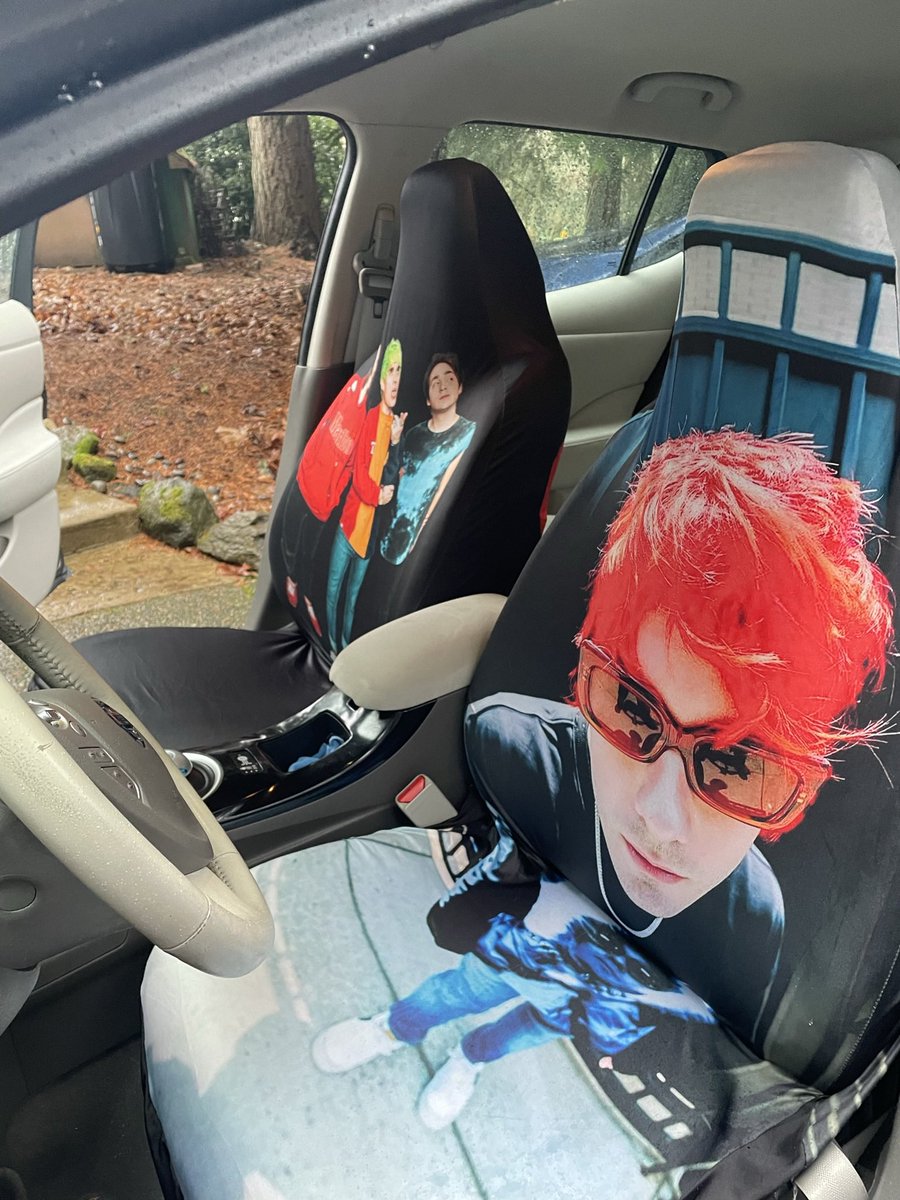 luckydefinition's tweet image. ur in my car.