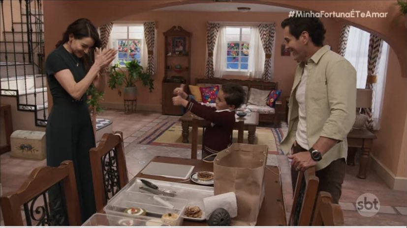 PRECIOS0BENJA's tweet photo. 😋😍

@iNataliaRobles 
@iVicentePerez

#MinhaFortunaÉTeAmar0015 https://t.co/uIQtUzdngQ