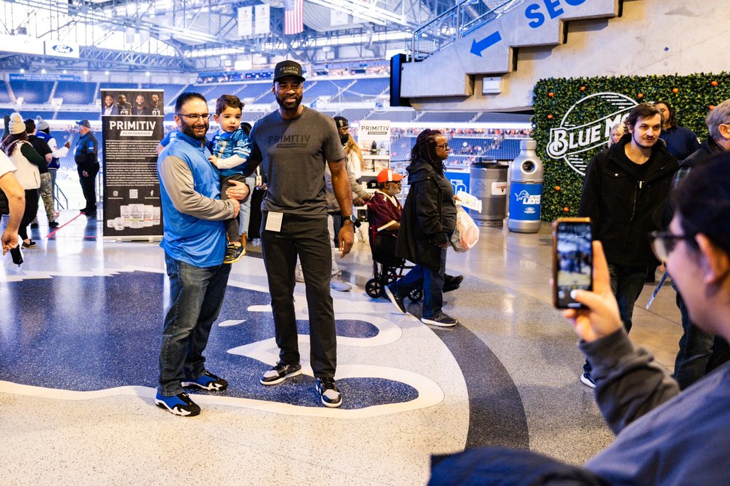 fordfield's tweet photo. Always a good day when @calvinjohnsonjr is at the 🏟️ 

#QLB2023 https://t.co/Ri1kzpFO3E