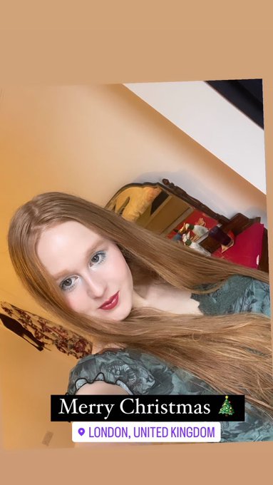 I hope you all had a wonderful Christmas 🎄 &hearts;️&hearts;️&hearts;️🥂🥂 https://t.co/d6H7mToehP