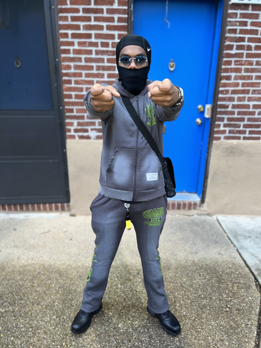 1AbmHunch0's tweet photo. ABMMLT 4L💸🔫🐍✨🏴☠️❤️🔥 #FreeDa🛝 #LLAMN💔 https://t.co/UNdwkvKWRH