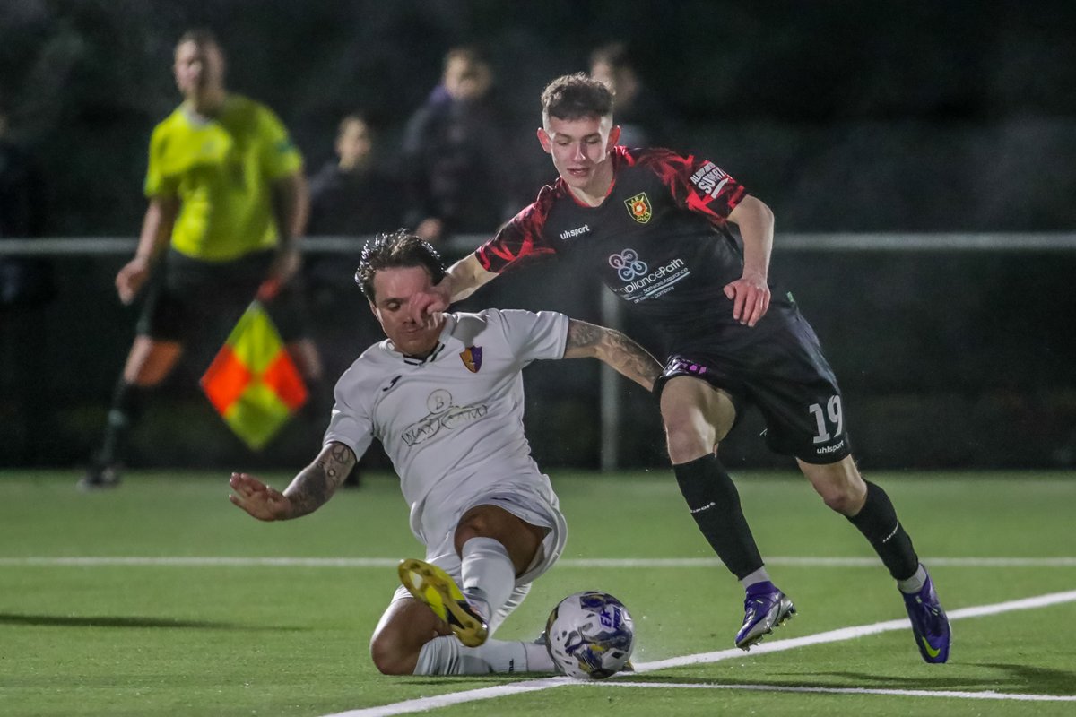 More photos from the 3-1 win v @officialEKFC in the @OfficialSLFL can be found here, flic.kr/s/aHBqjB8a7n @shimlacottage1 @Compliance_Path @LanLiveSport @uhlsportUK @RJMSportsLtd @ARFCsupporters @ARFCCommunity @ARFCOKAY 📷@photosbyphild