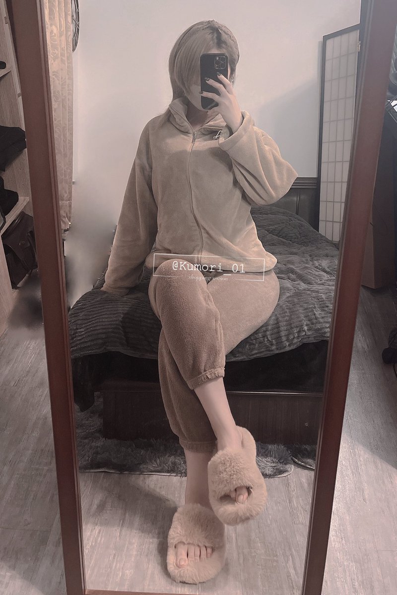 ☁️：我穿睡衣不想出門……
：為什麼，只是下個樓而已，沒事吧？
☁️：不要……🫠

#浮水一下 https://t.co/KHj7AcBln4
