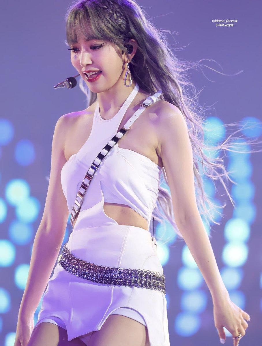 yeonjun sakura (@9899zz) on Twitter photo 