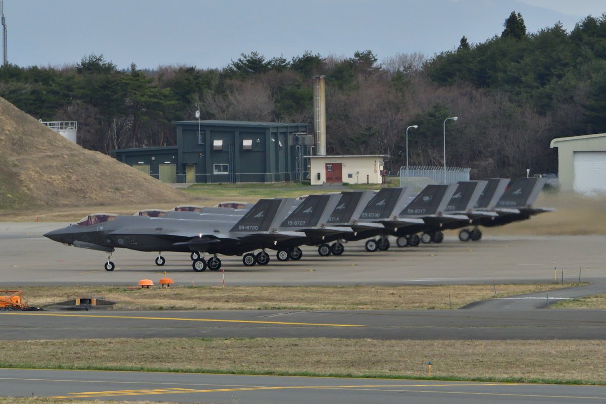 out_onespirit_1's tweet image. 『Lightning II』
#三沢基地
#F35
#LightningII
#2023年を振り返る
#今年も残りわずかなのでお気に入りの4枚を貼る