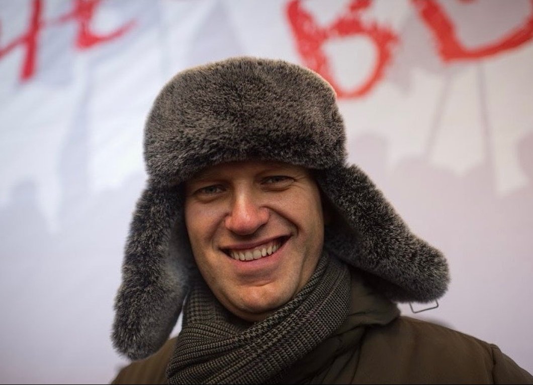 #AlexeyNavalny is back alive with a brand new thread! 🔥 #Navalny may not be the Messiah, but he's 'Special Regime Santa' now which is arguably much better... 🎅🏻❤
A thread well worth a read! ☺️

#FreeNavalny #SaveNavalny #StopPutin #СвободуНавальному