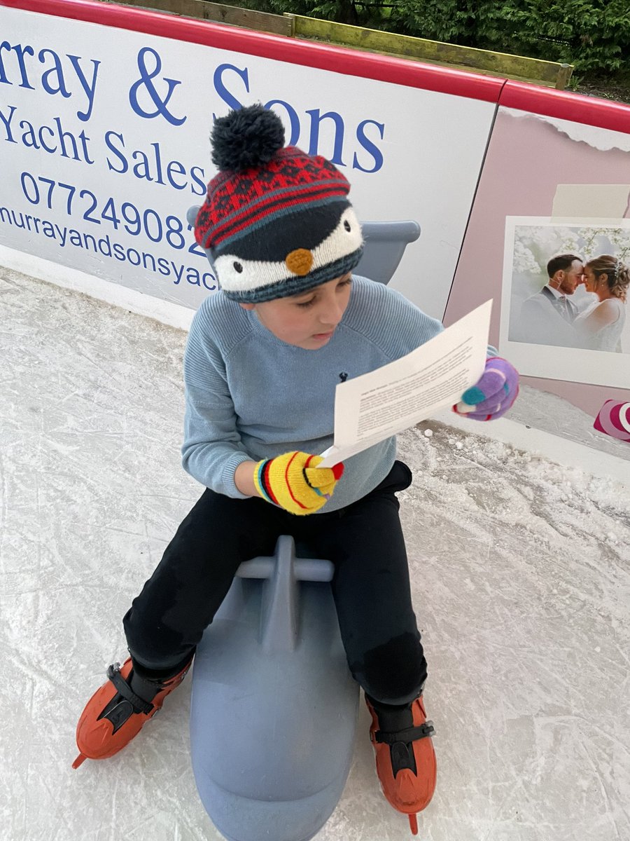 Lidorilils's tweet photo. @SandwichJunior Noah reading somewhere frosty ☃️ 🥶 https://t.co/Gw8ARGrBGT