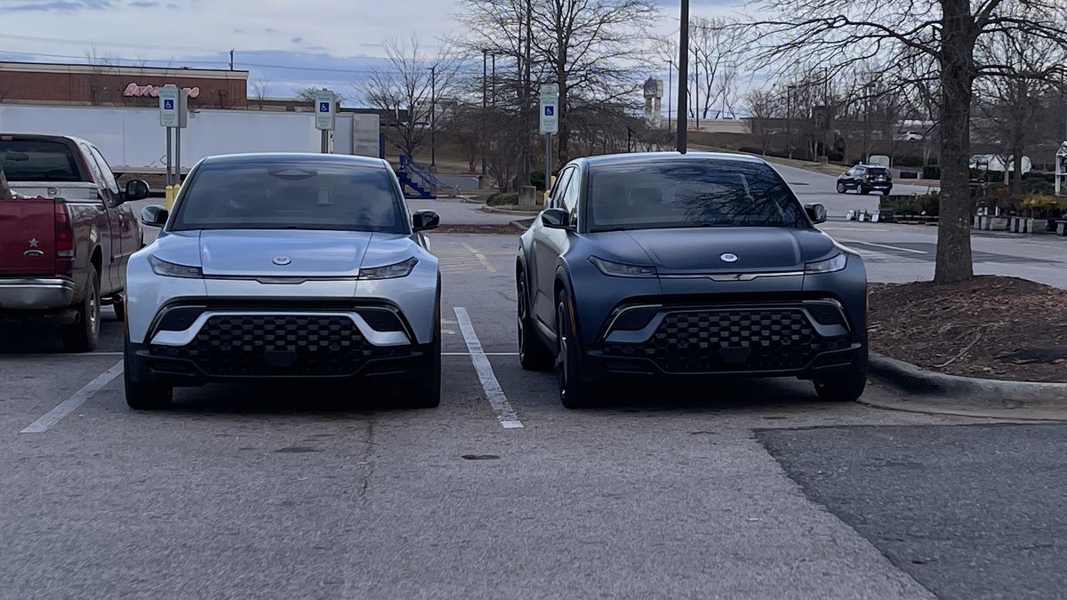 fabioteti1's tweet photo. @brandenflasch Well .. that makes 4 of us in CLT that I know of .. had a fellow FOO owner park next to me at Lowe's the other day .. 👍 https://t.co/7fdRZwc8cy
