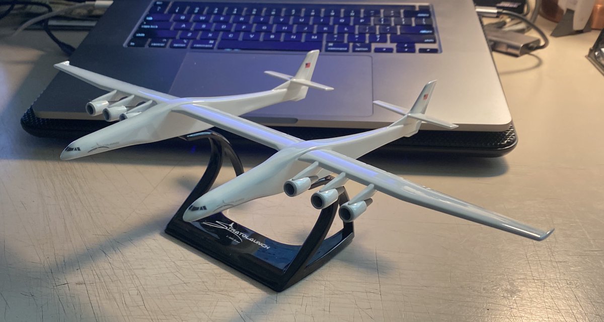 ShorealoneFilms's tweet photo. newest addition to the fleet #Stratolaunch #letsROC https://t.co/HNVBxG1c6d