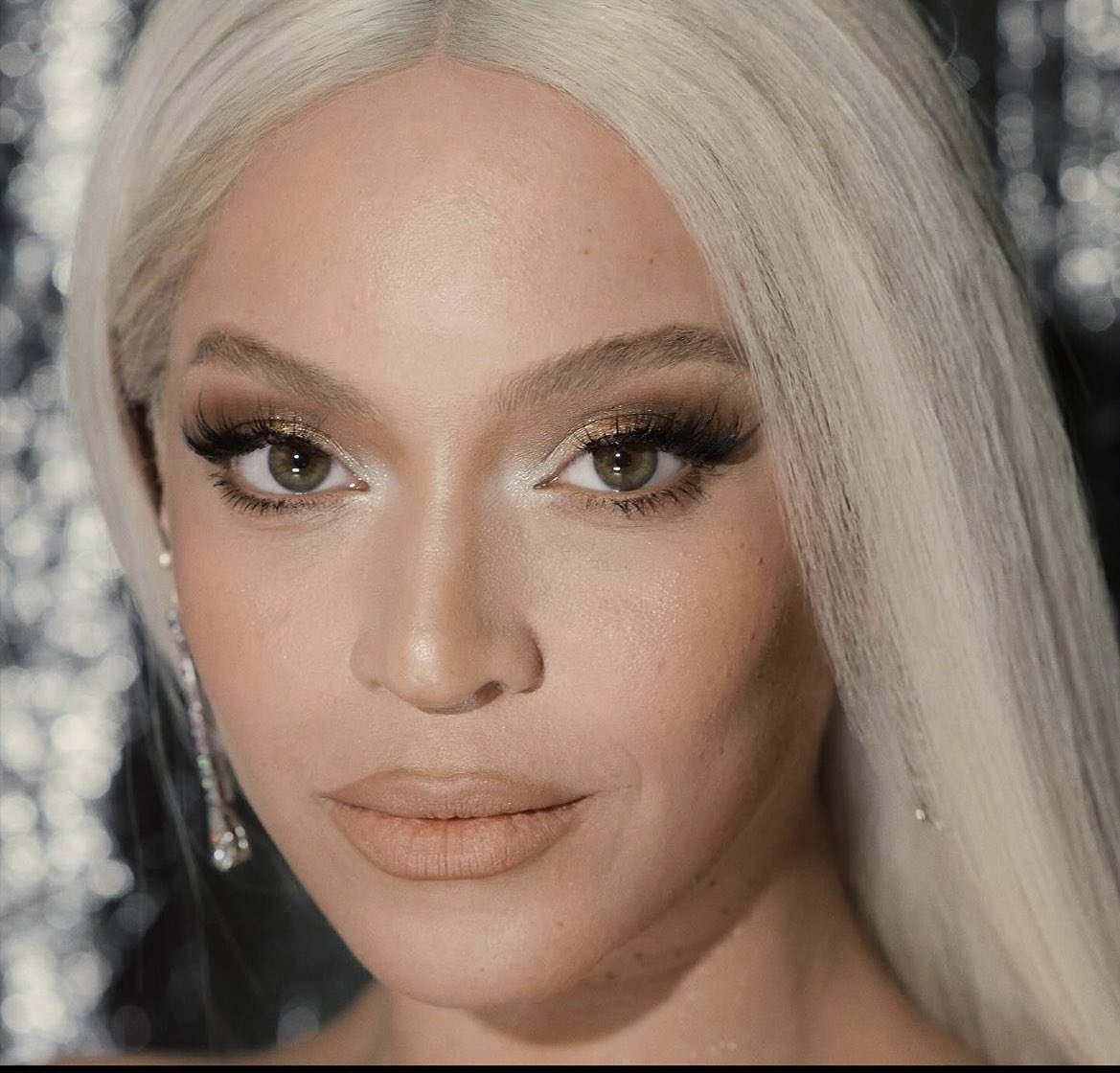 Time to settle this once and for all

It’s 2023. Who has the BEST face card ?