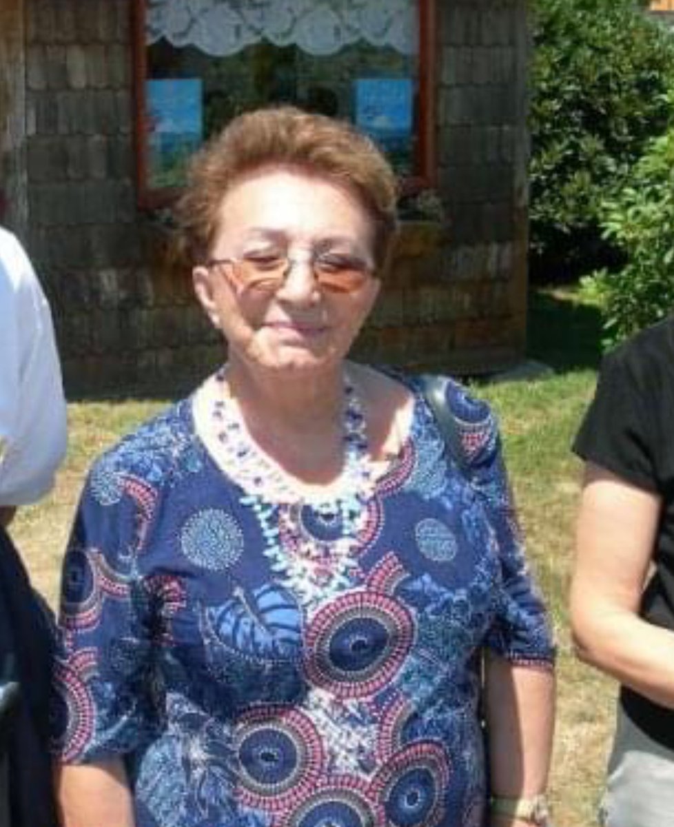 Lamentamos comunicarles que hoy martes 26 de diciembre, falleció la Dra. Liliana Cardemil, fisióloga vegetal, socia fundadora y ex-presidenta de la Sociedad de Botánica de Chile. Su despedida será en la Parroquia San José (Plaza La Reina). <a href="/IEBChile/">Instituto de Ecología y Biodiversidad - IEB</a> <a href="/uchile/">Universidad de Chile</a> <a href="/socecol/">Sociedad de Ecología de Chile - SOCECOL</a>