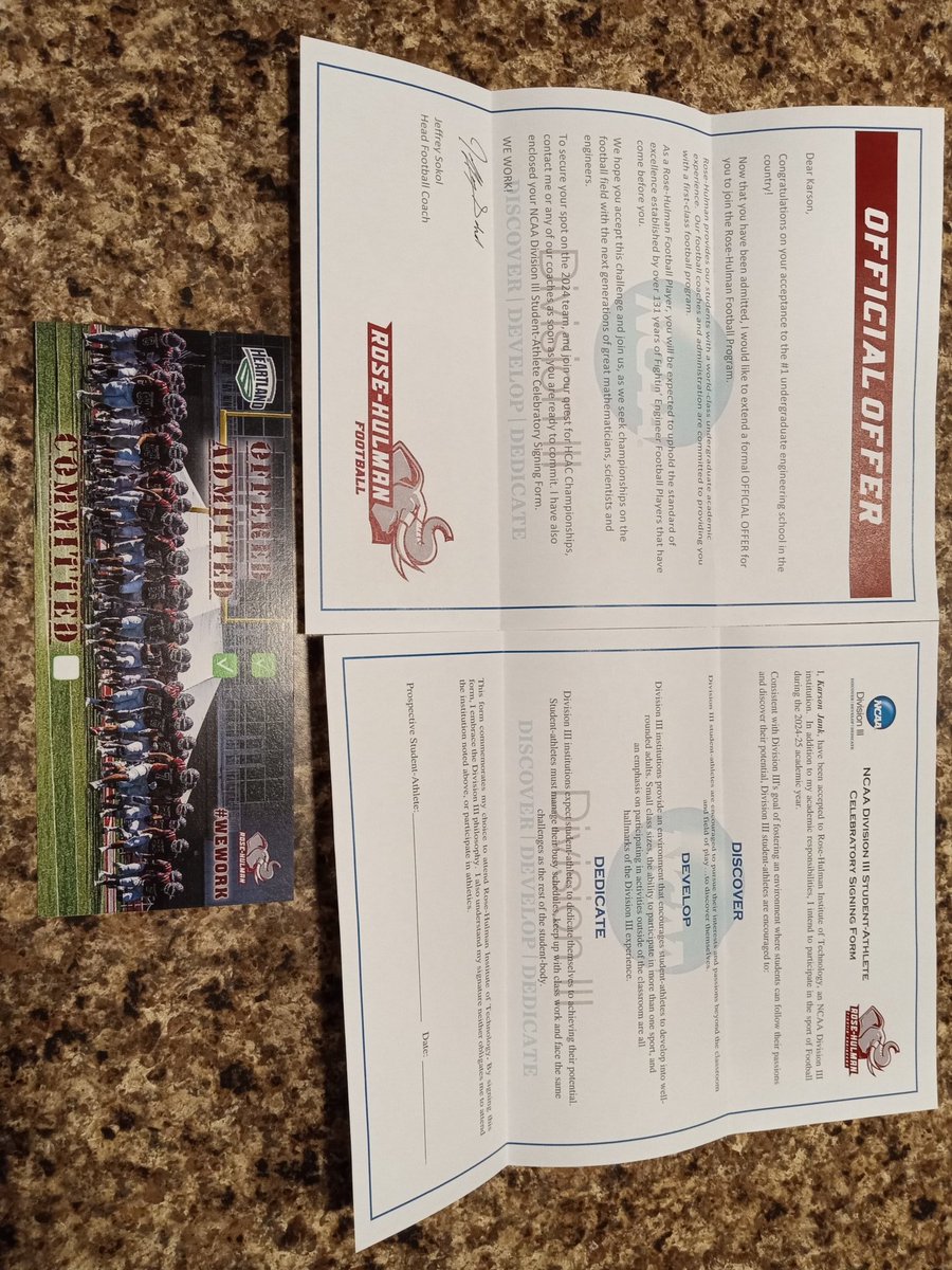 I am blessed and grateful to announce that I have received an offer from <a href="/RoseHulmanFB/">Rose-Hulman Football</a> !! Thank you <a href="/CoachSokolRHIT/">Jeff Sokol</a> and <a href="/CoachCFarris/">Coach Chase Farris</a>  for this opportunity!
<a href="/FB_CoachD/">Michael Davidson</a> @rio351462 <a href="/PrepRedzoneIN/">Prep Redzone Indiana</a>