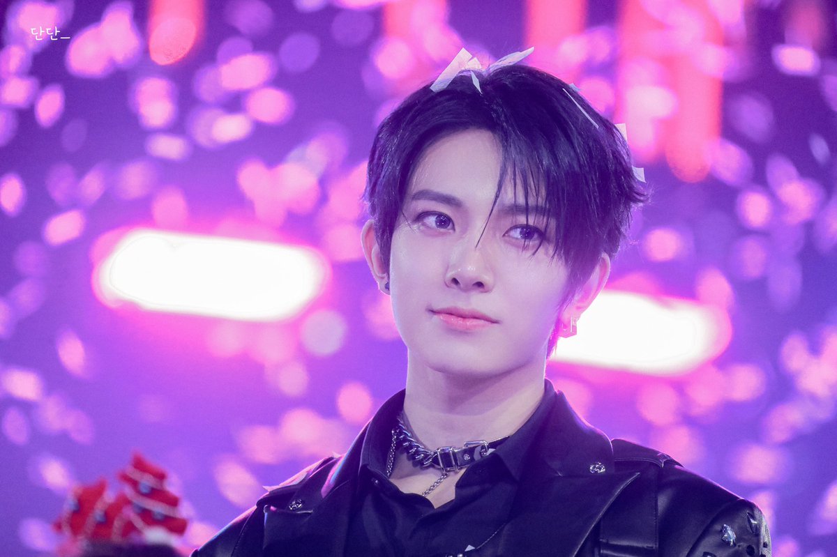 heeseung is the prettiest man ive ever seen