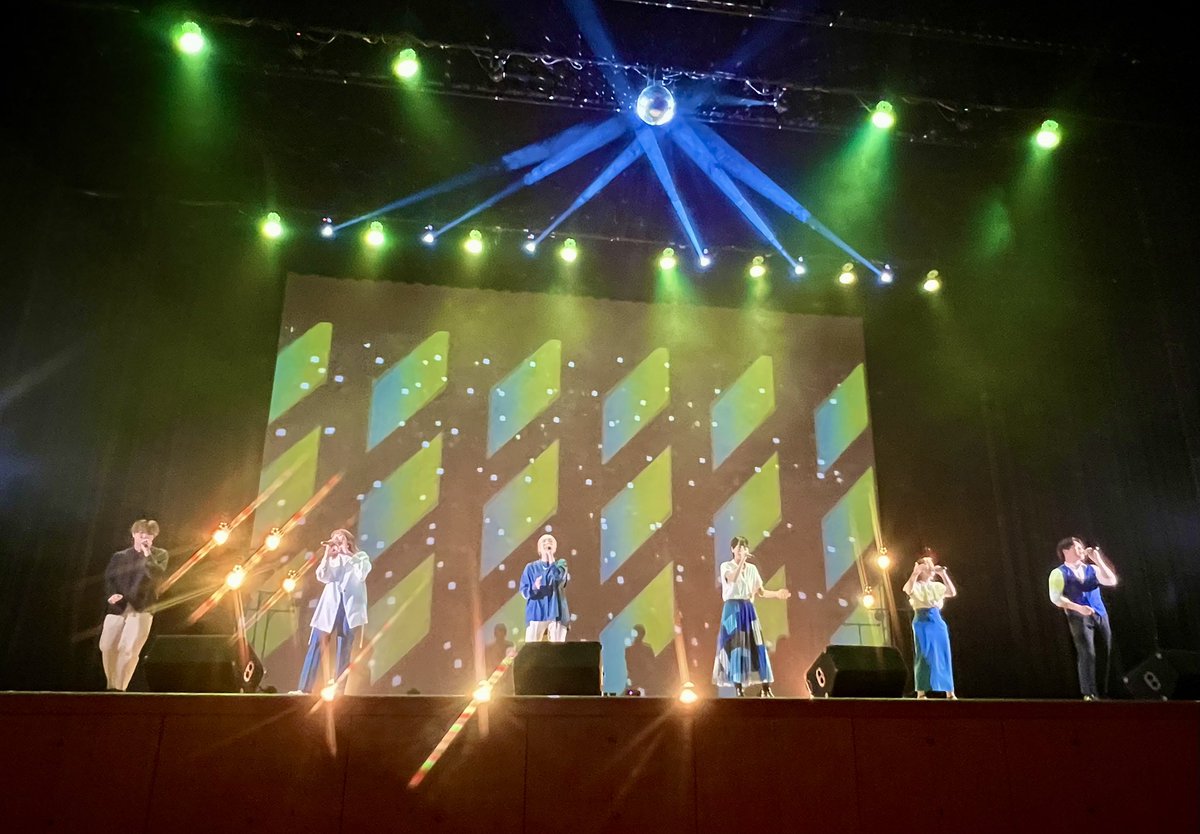 kamera_akapera's tweet image. ブルのCL初参戦して参りました🥰

映像演出、装飾良すぎ！！！
てかマッピング照明のタイミング最高すぎやろ！！

今回も愉快なガールと参戦しました！
じゃふぃちゃんぽんお疲れ様😊✨

#ブルWL2023
#LiMU