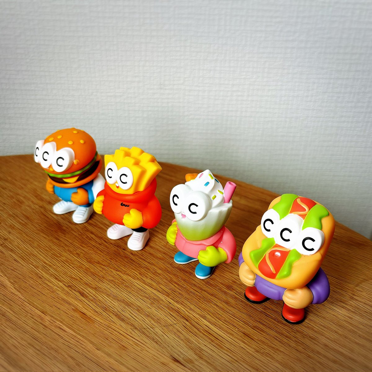 puyopony's tweet image. どの角度から見ても可愛い！
アイス出ず、2つかぶりだったけど
全部大事にする♡
#SUKOTA