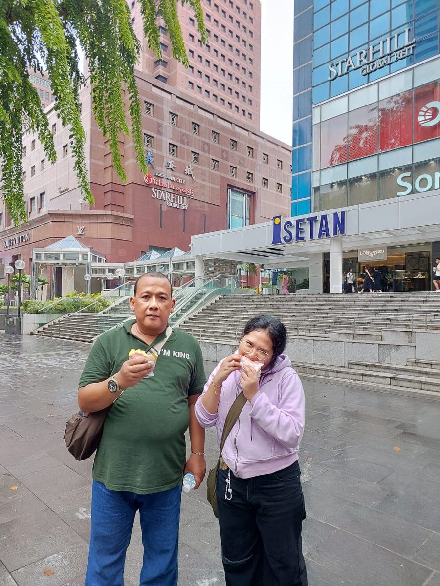 krartoko's tweet photo. Singapore family trip memories https://t.co/TVl6K87iEf
