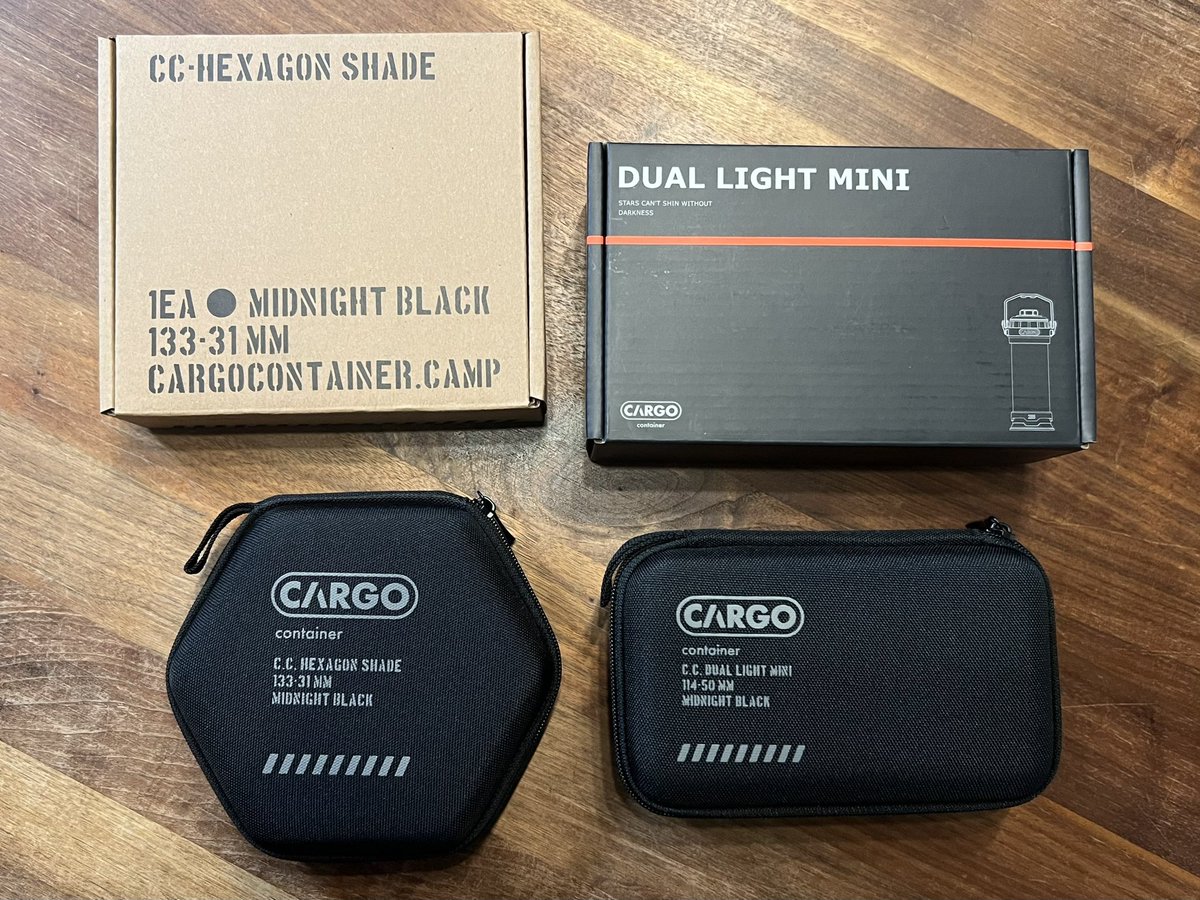 fcrb51241251's tweet image. 自分用にクリスマスプレゼント😆🎄
シェードの裏が光を反射するように出来てるのでとても明るいです😊👍
綺麗〜💡✨ケースもGOOD👌
#KURONOSセレクト
#JHQ
#CARGOcontainer 
#DUALLIGHTMINI