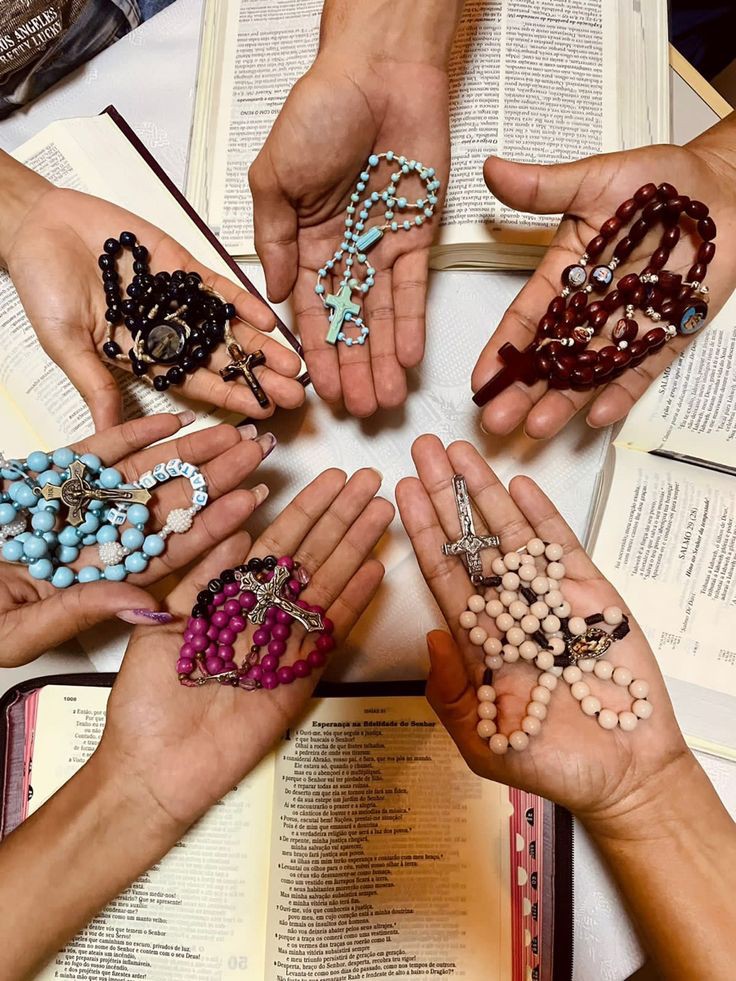 When people love and recite the Rosary, they find it makes them better." 
Pray your Rosary 📿