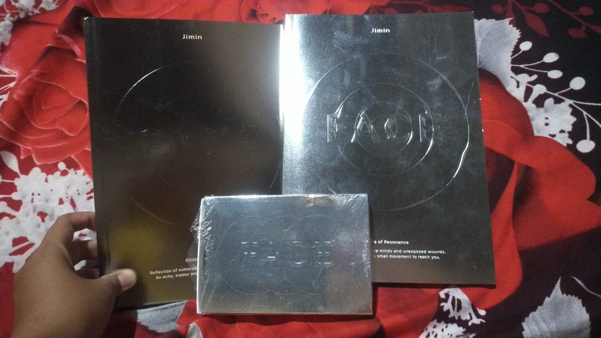 LonikaSilvana's tweet photo. Ada yang mau beli album Jimin unseald gak guys,di jual karena butuh, di jamin trusted dan kalo kurang percaya kita bisa vc untuk menjamin nya

Satu set 380k aja
Pengiriman dari Jatim https://t.co/E6FjdHLQWi