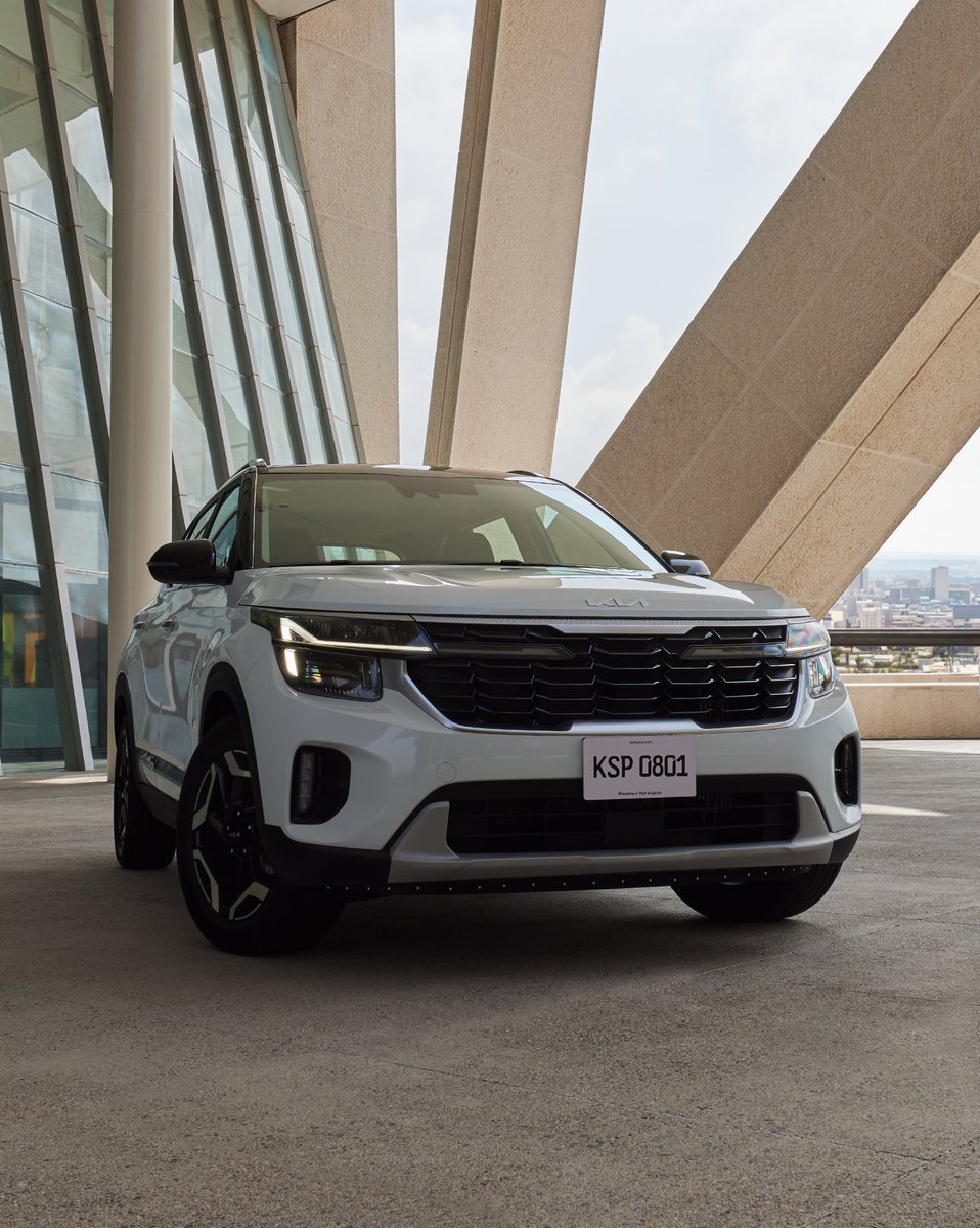 KiaMexico's tweet photo. Dos #KiaSUVs para cada estilo.
¿Cuál elegirás para iniciar el 2024?

⚡- #KiaSeltos
🍃 - #KiaNiro

Aparta tu favorita: https://t.co/cIAAbOIpam https://t.co/oxbZrkw0KY
