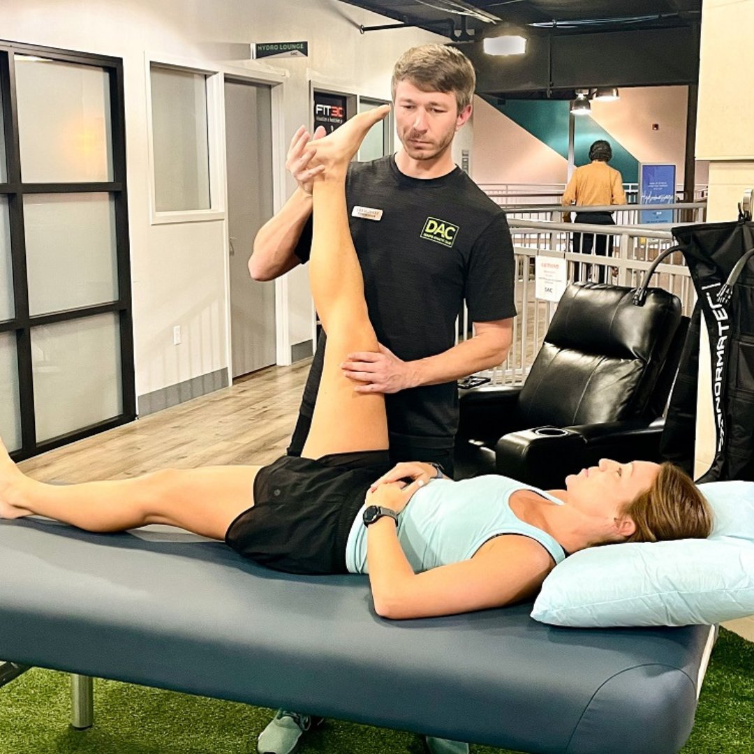 DAClife's tweet photo. Did you know we offer stretching services? If you need to relax and release some tension after the holidays, come check out our advanced stretching sessions! https://t.co/hLxMOo06wq