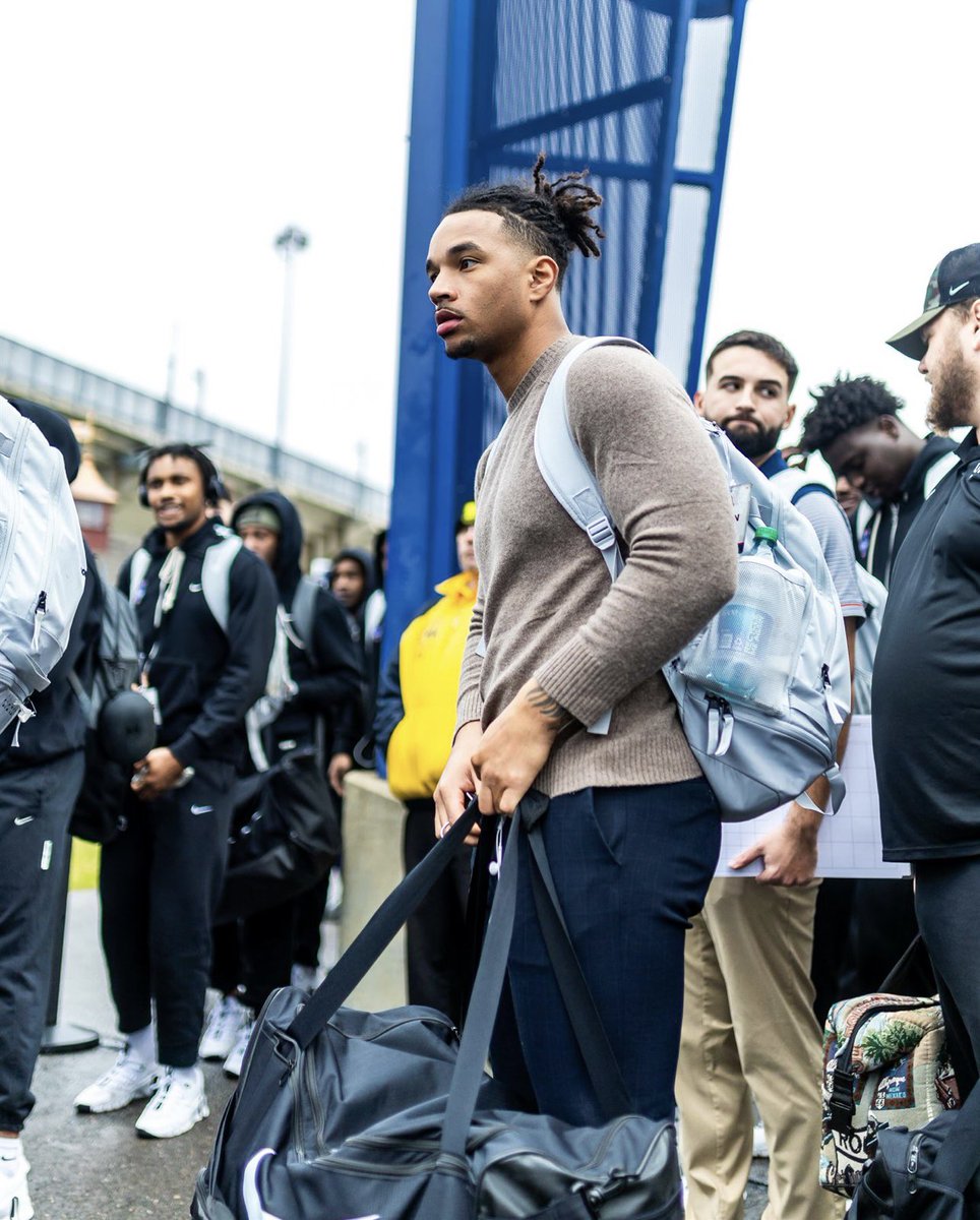 Sealethedeal__'s tweet photo. LEARNED , DEVELOPED, CONTRIBUTED! THANK YOU ✅ @UConnFootball @CoachDHilliard @CoachJimMoraFB 

@JMUFootball IT’S TIME❗️ https://t.co/8JerytpPG6