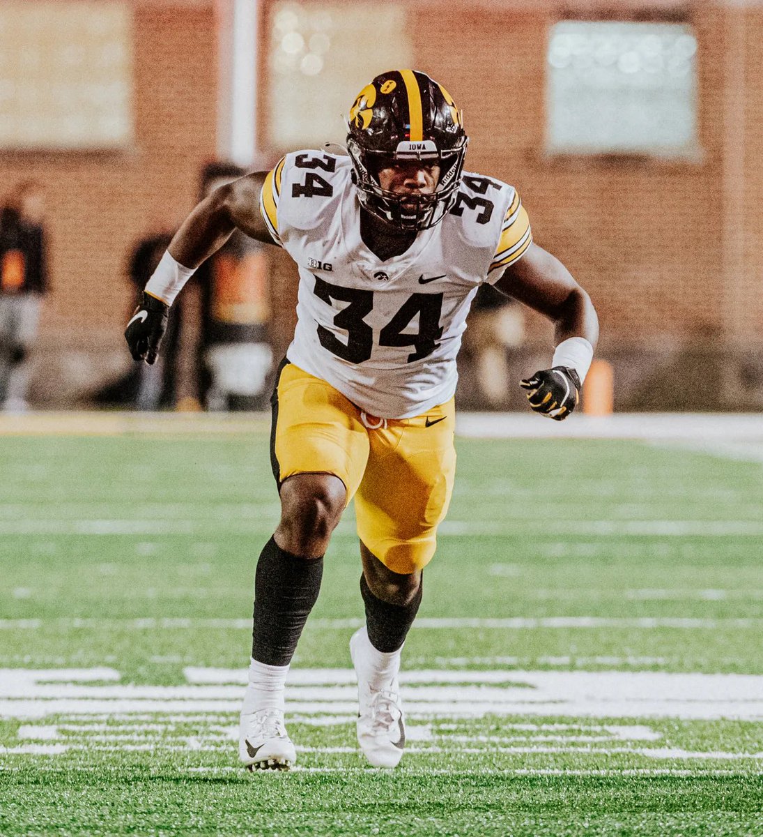 Jay Higgins will return for one more year🔥

HAWK HAWK HAWK HAWK