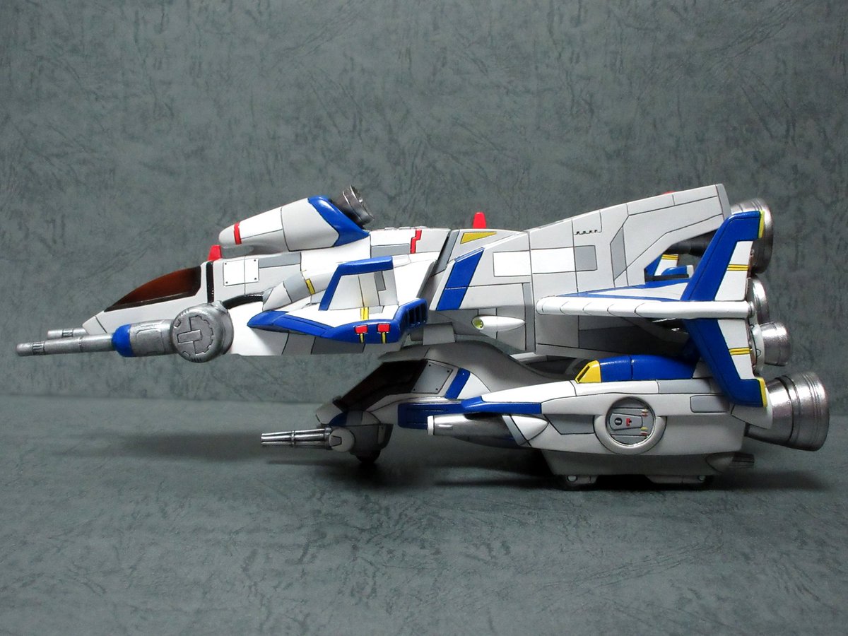 sasakigawa_h's tweet photo. 3機のメカが今、スーパードッキング！！

ナムコットソフトビニールモデルキット「ガンプミッション（スーパーガンプバスター）」制作代行様から帰還！
全長30cmの大ボリュームに気軽にブンドドできる頑丈さが素晴らしい
当時自分も周りもMSX2持ってなくて一度は触れてみたい憧れの機体でしたね～ https://t.co/vek1YCY8ki