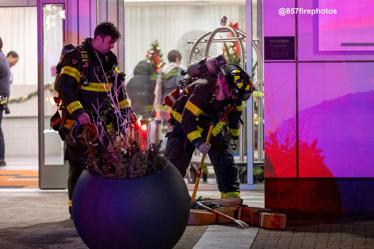 CambridgeMAFire's tweet photo. II) Box 3317: Mechanical ventilation was set up to evacuate the smoke. Residents were sheltered in place until the smoke was cleared. No injuries were reported. 
CPD officers assisted on scene &amp; ProEMS stood by as needed. 
On duty: group 3 
IC: DFC Donovan  
- @857firephotos https://t.co/ESYJRVScWn