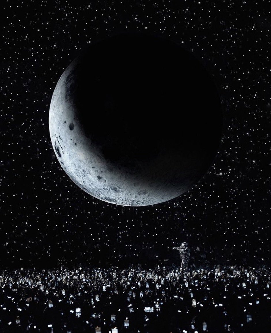NewsWeeknd's tweet photo. Magic 🌘 https://t.co/rPVyV3Wk0I
