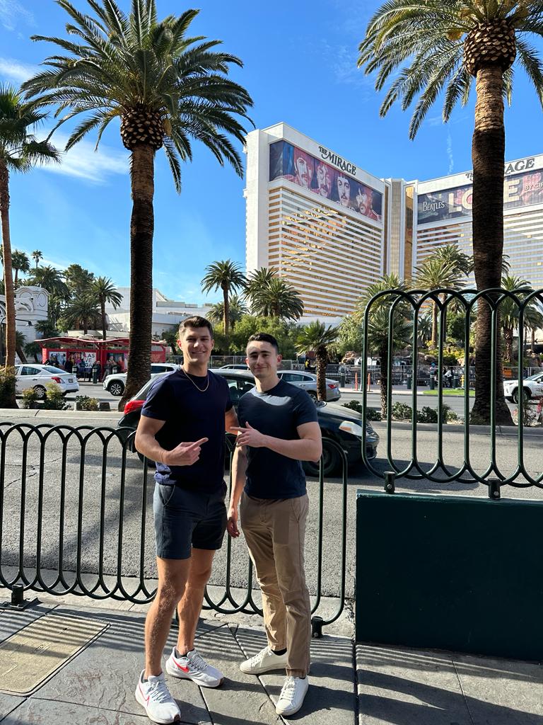 ChessGainz's tweet photo. In Vegas with my friend @ro_ro_roms for the North American Open (U2300) which starts tonight! 7 Classical Games left to finish the year strong 💪 https://t.co/VApnUscW3o