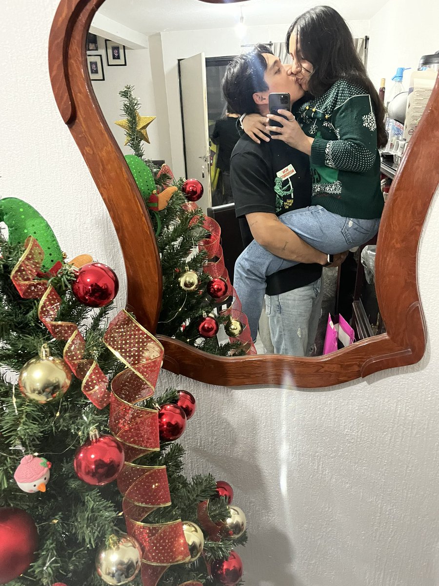 GuapoLuna1's tweet photo. Navidad 🎄✨ https://t.co/Pbl3sJPVKS
