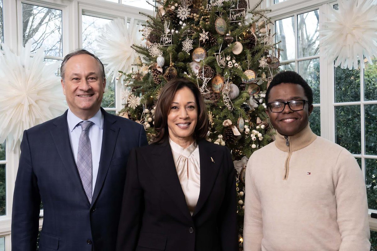 JTCW_15's tweet photo. So thankful to have attended such a lovely event at the VP’s residence. https://t.co/IUJ06VD3Ew