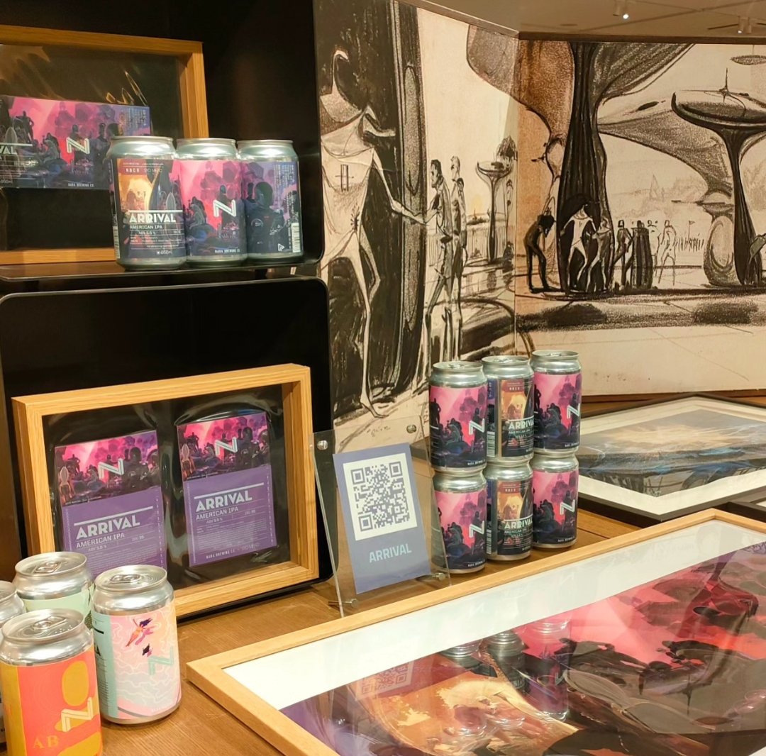 【年始イベントのお知らせ】
＼1/7（日）11:00-20:00！／
奈良 蔦屋書店で開催中の『SYD MEAD LAB.2024 展』にて、どこよりも早く新作ビールを飲んでいただけるポップアップを実施します。
三連休の中日。初詣がてら、奈良でお待ちしております🦌✨