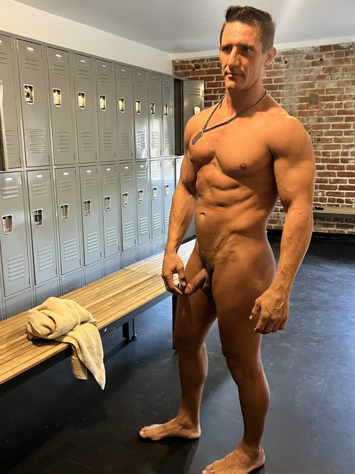 You find me like this in the changing room wyd? 😈  https://t.co/VuV3pCYxlb https://t.co/SdcdHuedSv<a href="/tag/folsom"class="tags"><span>#folsom</span></a>