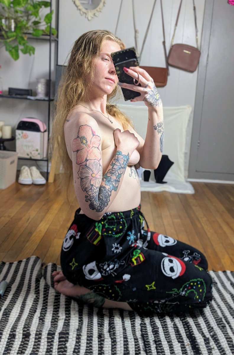 prettypeachy027 tweet picture