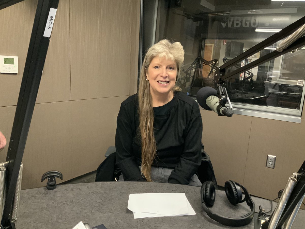 larrymorningsho's tweet photo. Thanks to Jane Graffin, Wood County Hospital, for the excellent presentation today on The Morning Show!  Her very informative comments talked about the way to better your health through better nutrition in 2024.@WCHosp @cityofbg @chamber_bg @MorningShowBG https://t.co/MAeo9zrCgx