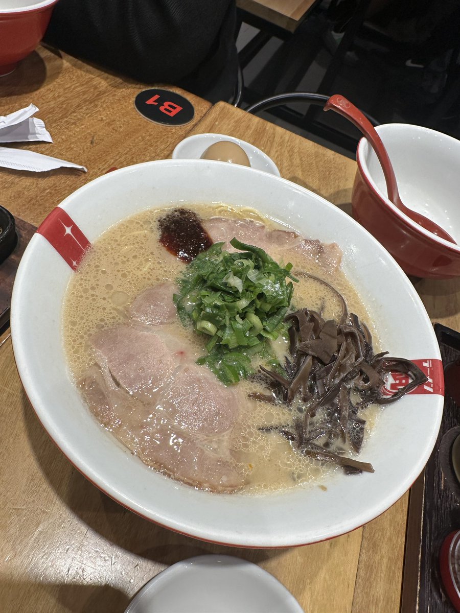 Marianneverse's tweet photo. Late night cravings. My usual before flying to davao. #ramenagi https://t.co/zraEuwa3ig