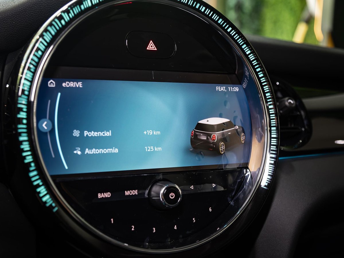 MINIPolanco's tweet image. 🌿🔌 Experimenta la conducción del futuro con el #MINIEléctrico. Descubre la potencia silenciosa y la emoción sin emisiones.
bit.ly/2tL551U

#GoKartFeeling