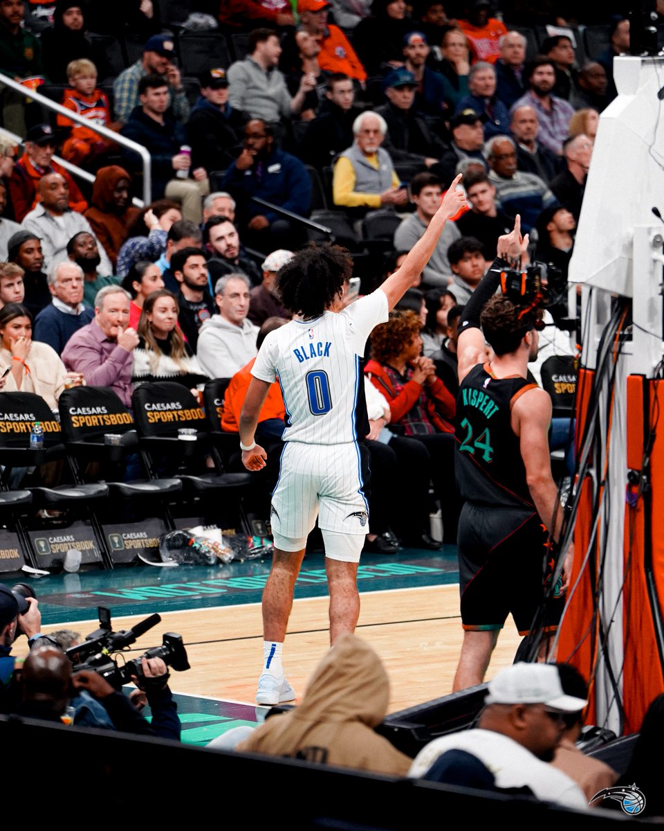 OrlandoMagic's tweet photo. 20 points in 19 minutes for AB https://t.co/xOKZw6YSNn