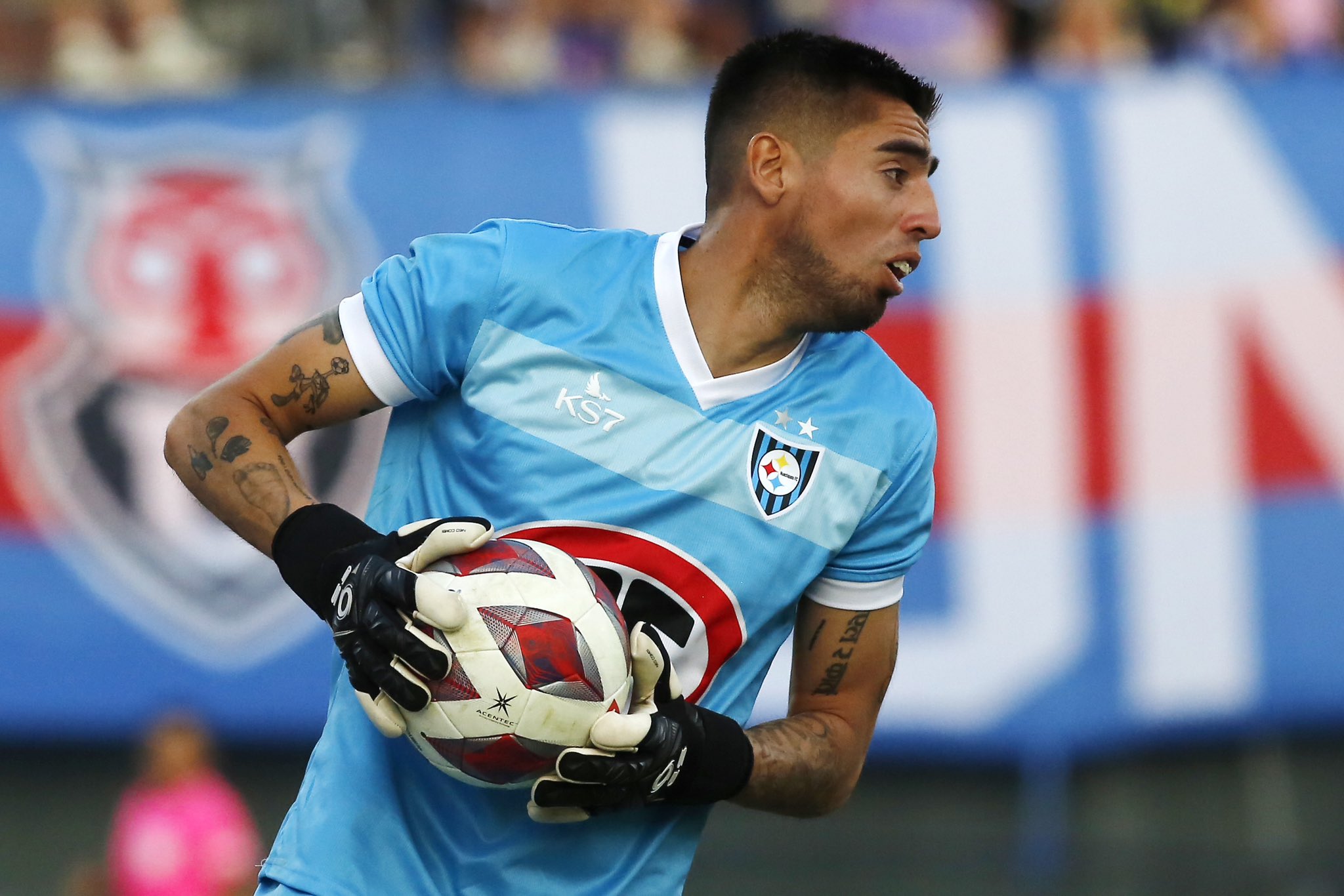 Paredes expresó que Gabriel Castellón "no es para la U".