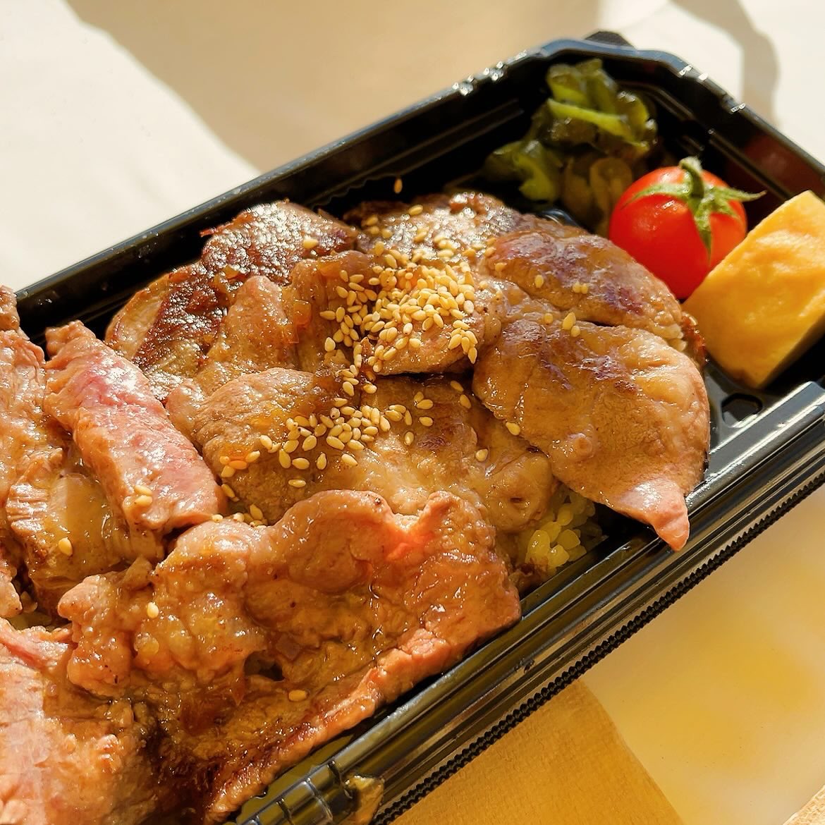 alivetokoyo's tweet photo. 先日の #アリグル
黒毛和牛弁当、チキントマト煮込み丼(確かそんな名前)、タコス、フランクフルト、
#bellmare_F
#きてみた
#Fリーグ
#湘南ベルマーレフットサルクラブ
#ベルマーレ
#湘南ベルマーレ
#アリーナグルメ
#sbFot
#夢中さエフリーグ https://t.co/6jkFBa5iqf