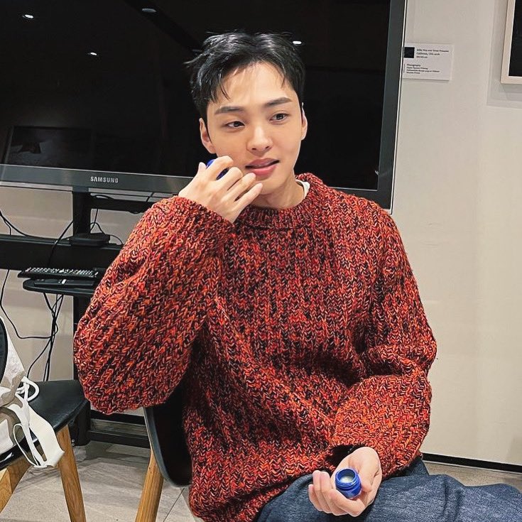 KIMMINJAE_real's tweet photo. D-446☕️ #김민재배우 #김민재 #kimminjae #realbe #D446 https://t.co/HBf7XUuBH5