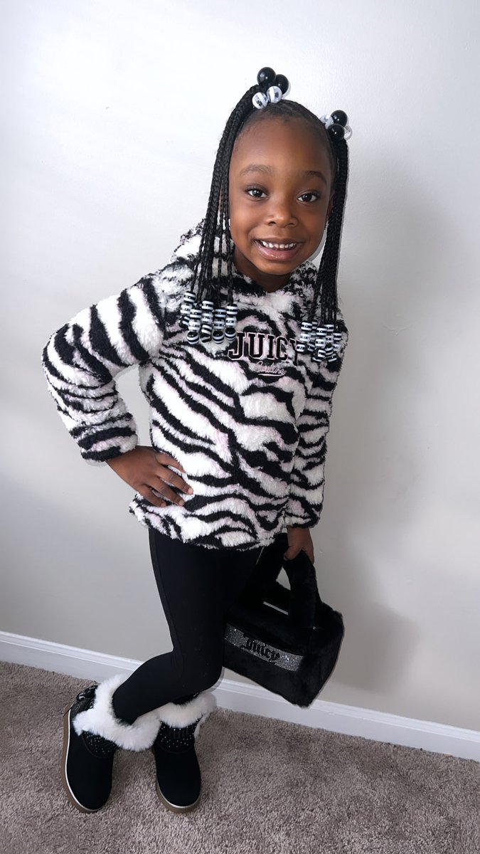 donbigsister's tweet image. don’t look nun like me 🥹🥹 but they gone kno you my daughter 🖤🖤🥰🥰 #theprincess❤️