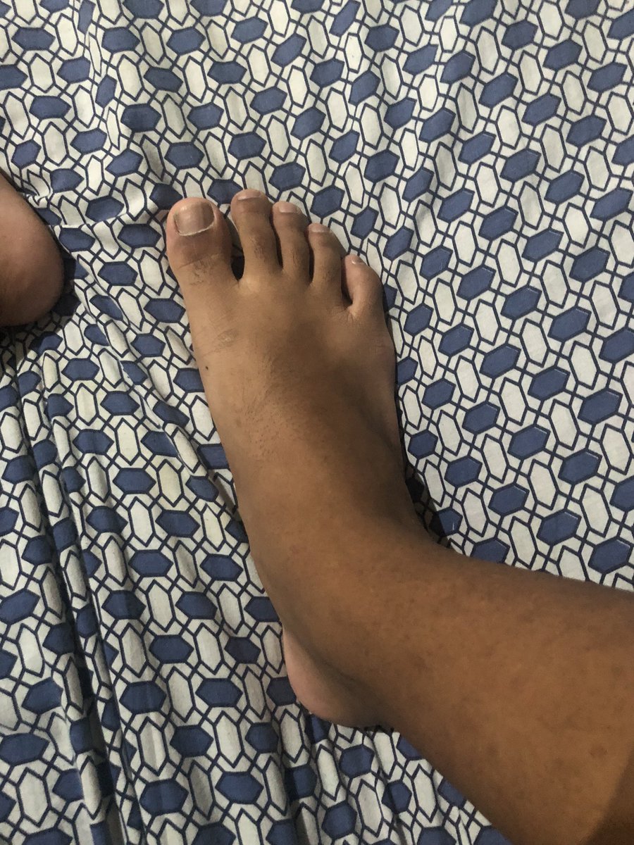 mestrepedro07's tweet photo. Vem cadelas 🔥
#pies #feetworshi̇p #feet #feetboy https://t.co/bl8nU4eOgN