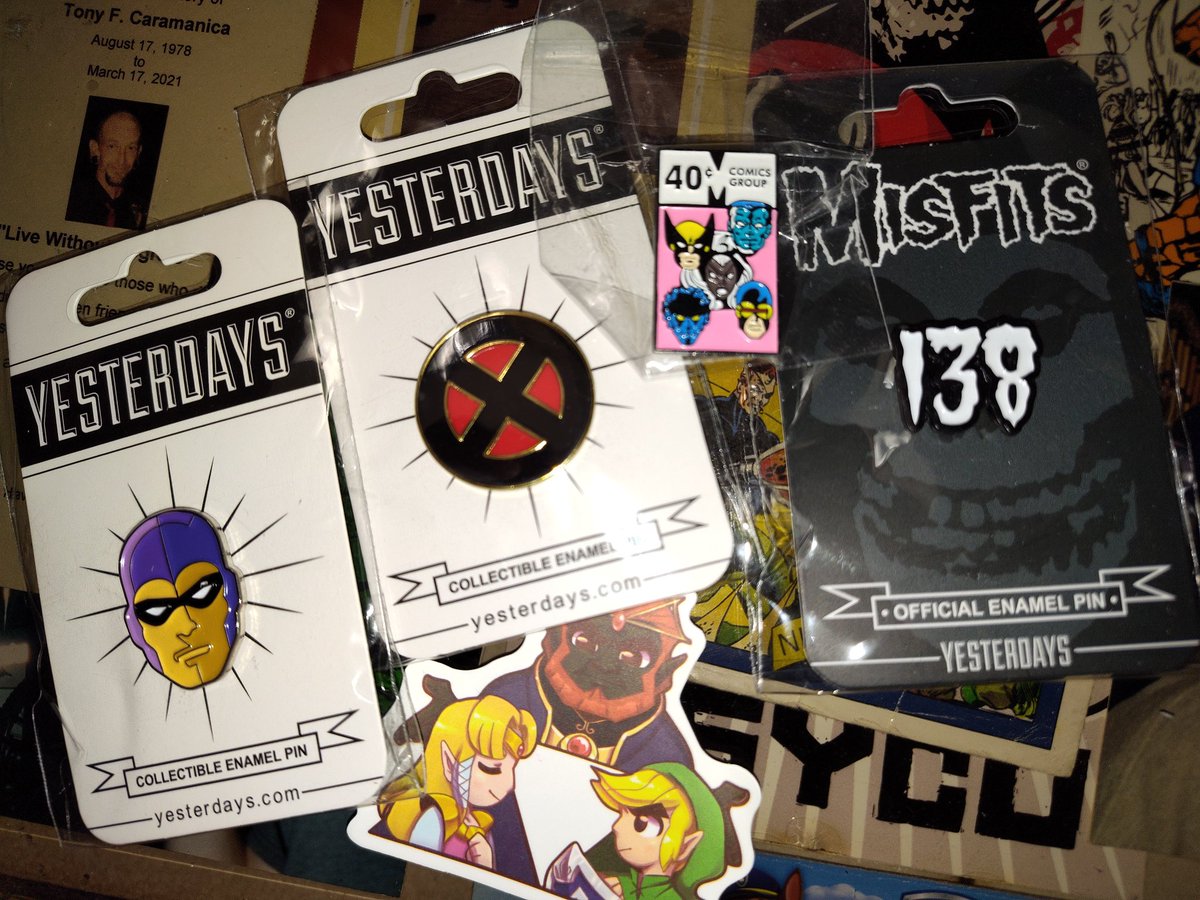 devastation79's tweet photo. got #snailmail earlier..haven't added to my #lapelpins in awhile &amp; got an amazing deal for all 4 of these esp the @yesterdaysprint stuff! #thePhantom #138 #weare138 #misfits #XaviersSchoolForGiftedYoungsters &amp; @ILikeWhatIBuy check out the #xmen #cornerbox (also #zelda sticker*) https://t.co/e7PktJETet