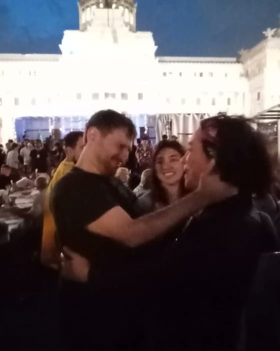 Gracias <a href="/JuanGrabois/">Juan Grabois</a> y el MTE por la navidad mas colectiva y conmovedora !