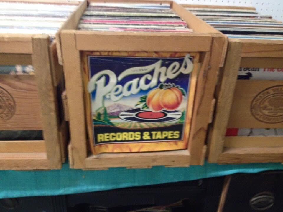 SkrticX's tweet photo. Peaches 🍑 Records &amp; Tapes Crate. https://t.co/9pHgKPyPtH