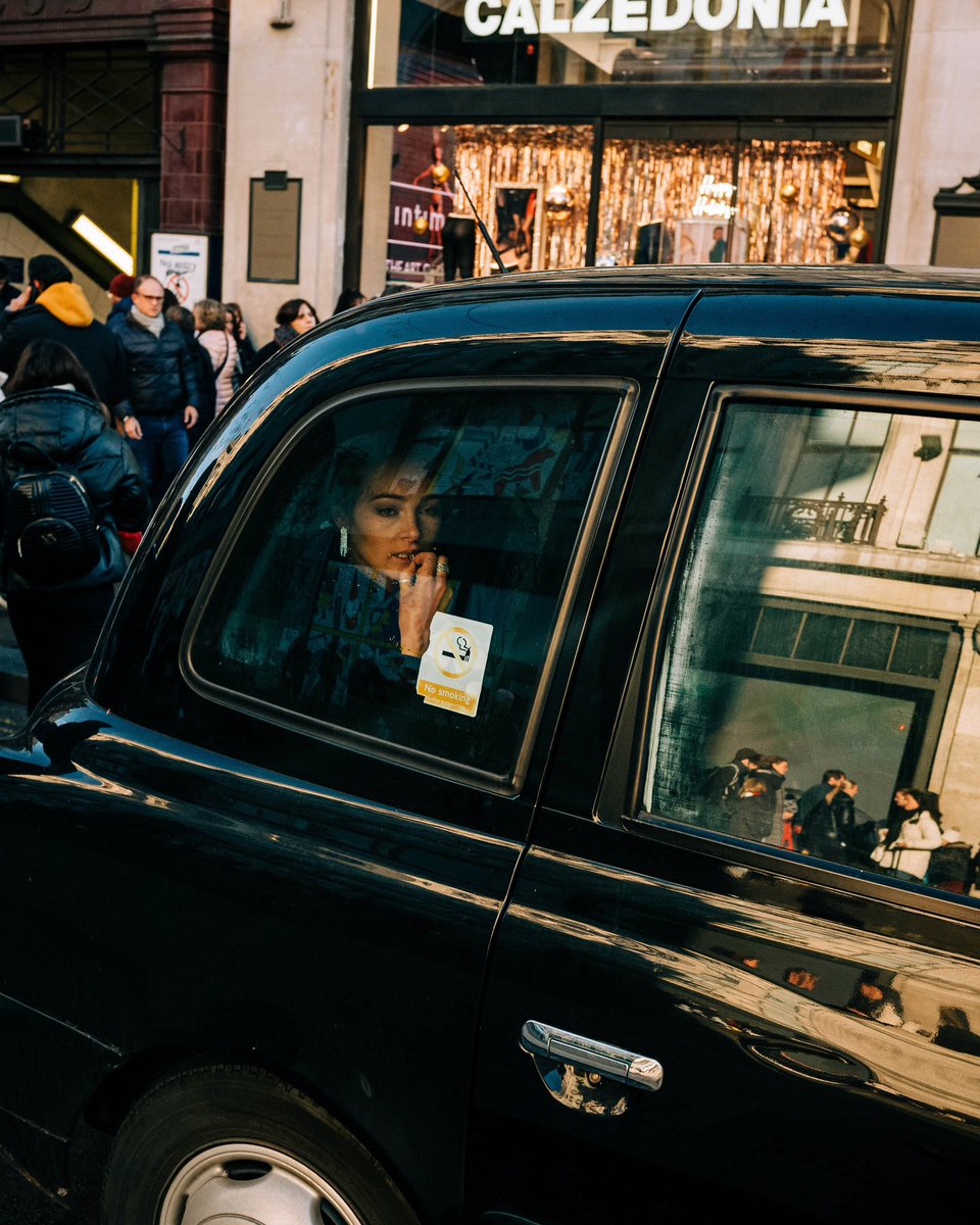 “Street Diaries” ~ London // #leica #streetphotography #London <a href="/Leica_UK/">Leica Camera UK</a>