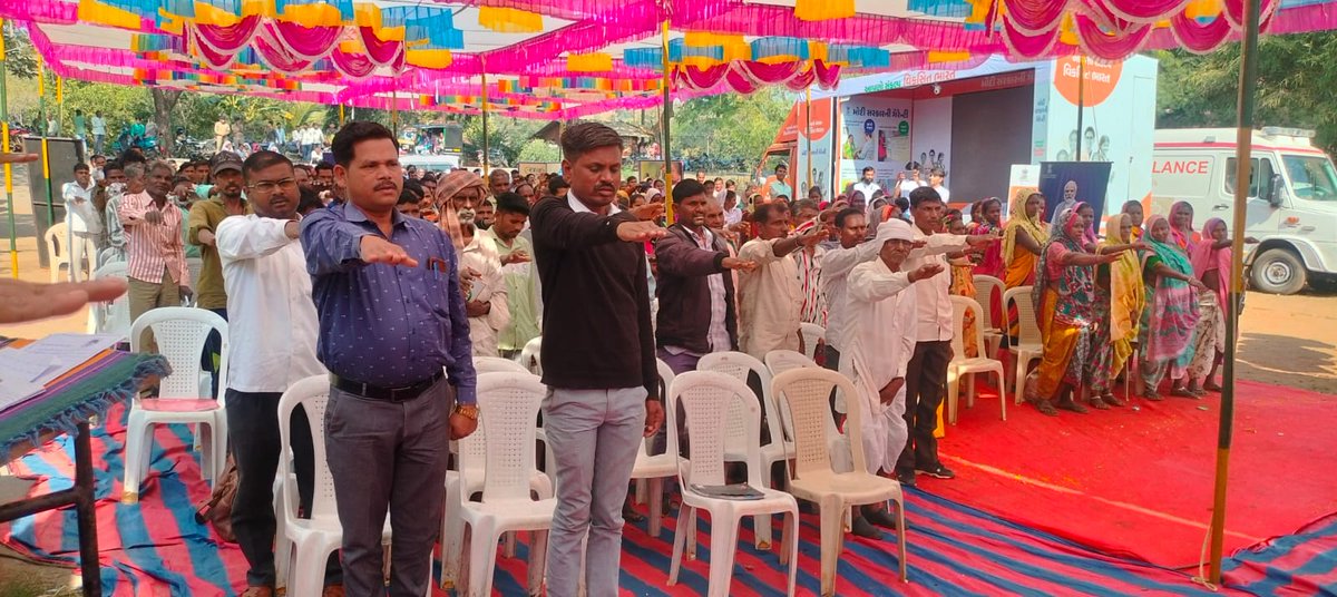 CollectorNar's tweet image. Special #VBSY in PVTG habitation @ Jharnawadi, Dediyapada conducted to ensure saturation of govt schemes. PVTG groups from Besna, Mulkapada, Sorapada, Moti Singloti also attended the event #reaching the last mile #PMJANMAN.

@TribalAffairsIn 

#EmpoweringTribalsTransformingIndia